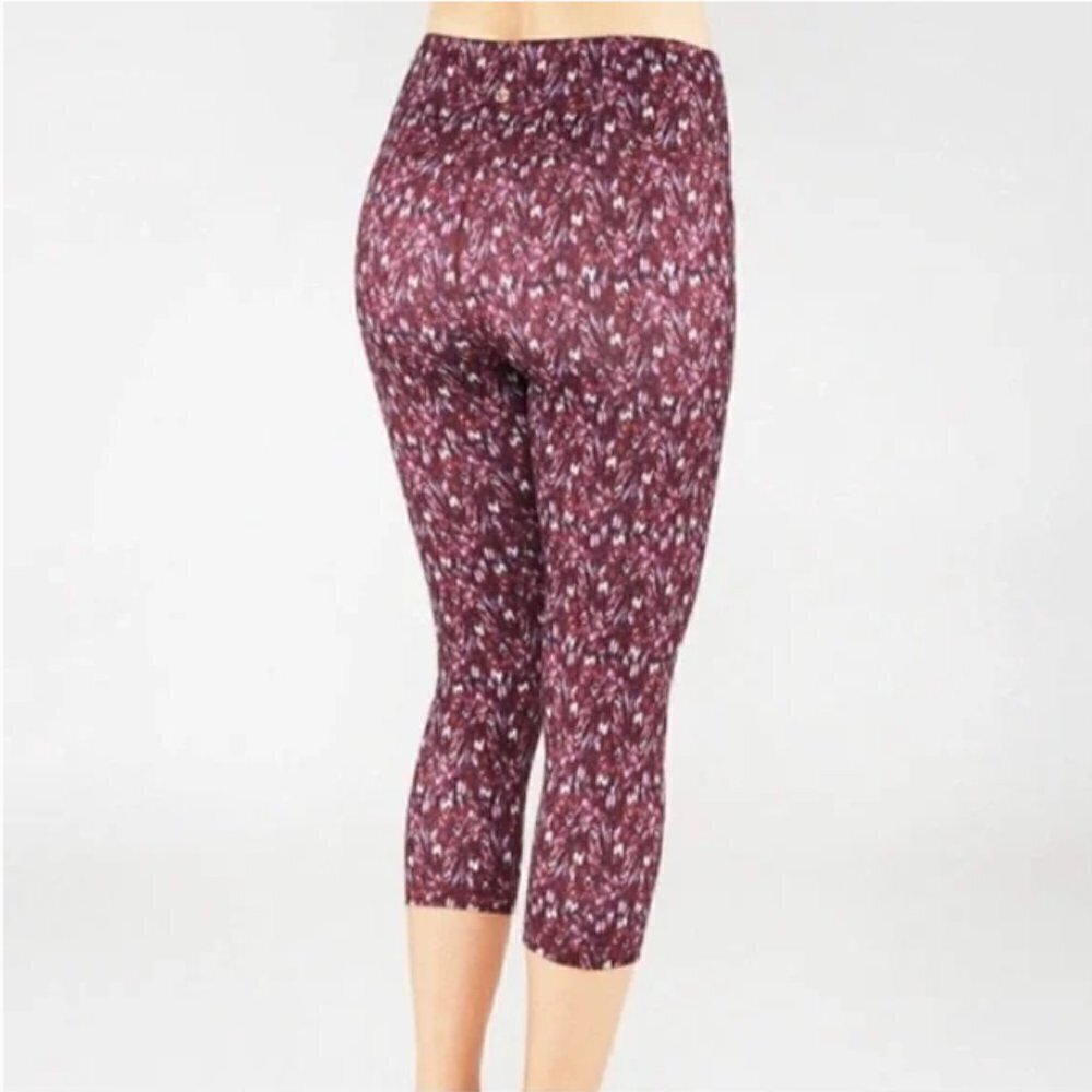 Manduka NWOT Women's Yoga Legging Essential Capri in Adaptation Print Burgundy M - Picture 2 of 14